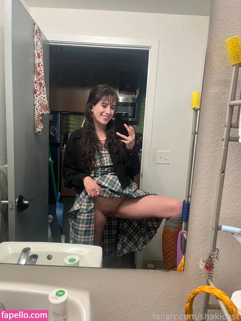 https: / shakicast Onlyfans Photo Gallery 