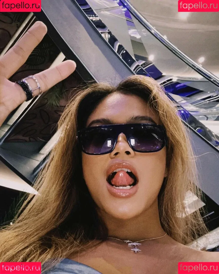 Bianca Bustamante / Racerbia Onlyfans Photo Gallery 