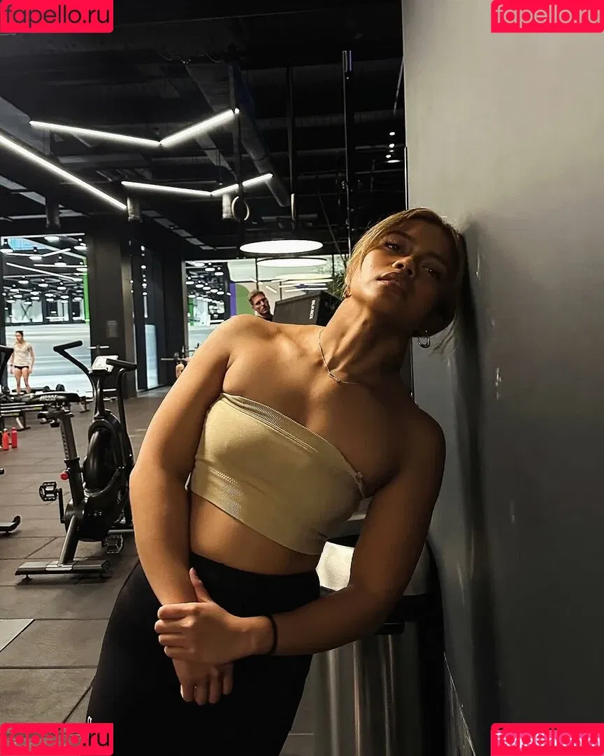 Bianca Bustamante / Racerbia Onlyfans Photo Gallery 