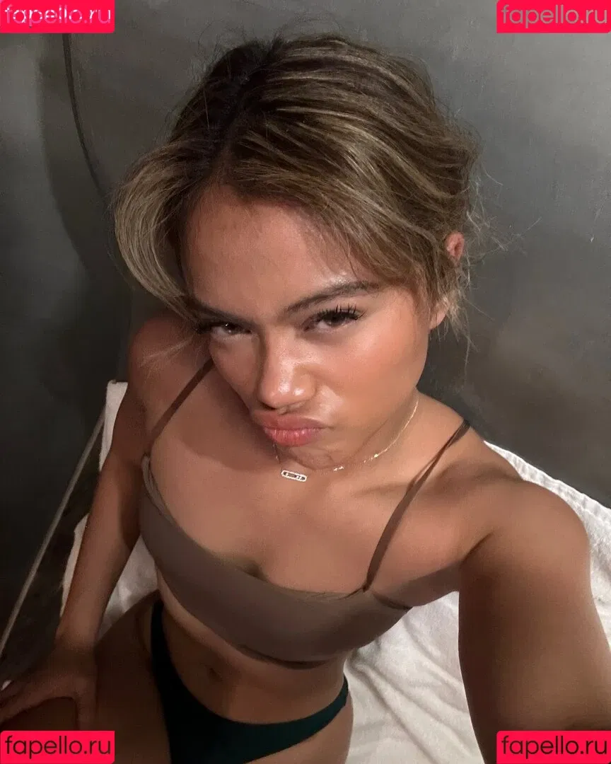 Bianca Bustamante / Racerbia Onlyfans Photo Gallery 