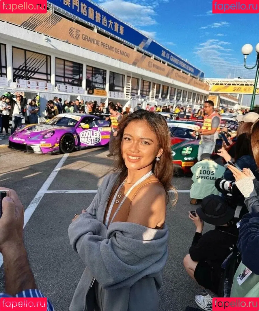 Bianca Bustamante / Racerbia Onlyfans Photo Gallery 