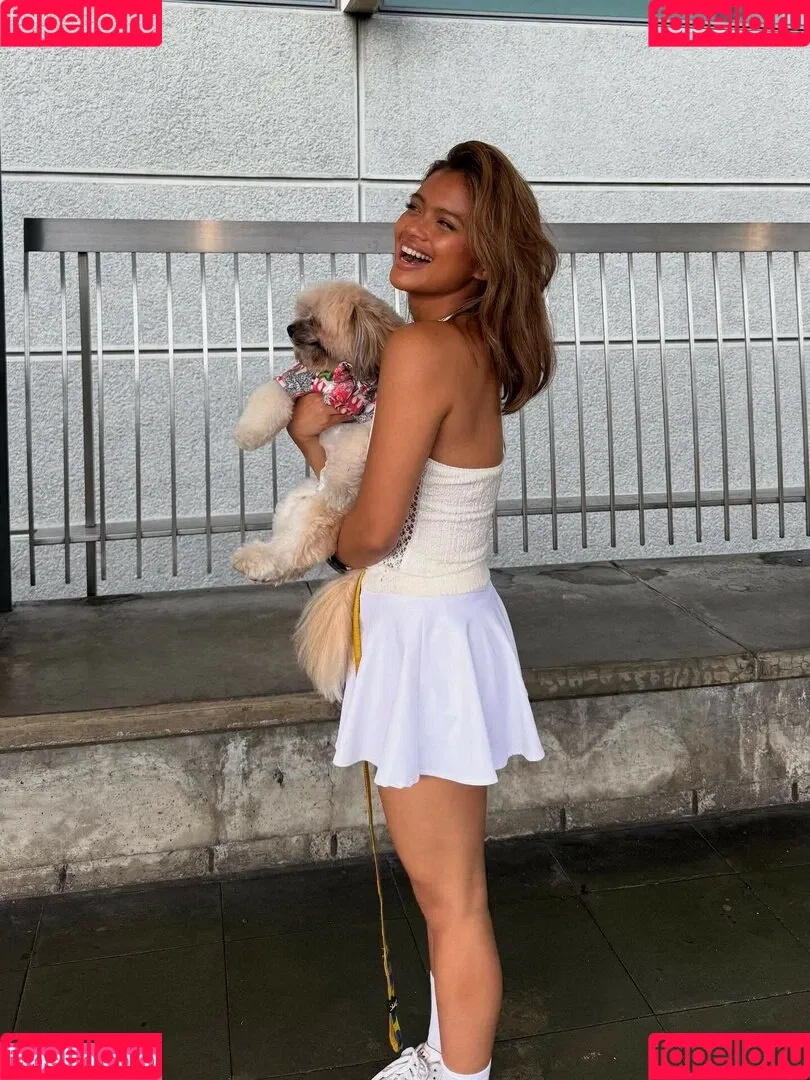 Bianca Bustamante / Racerbia Onlyfans Photo Gallery 