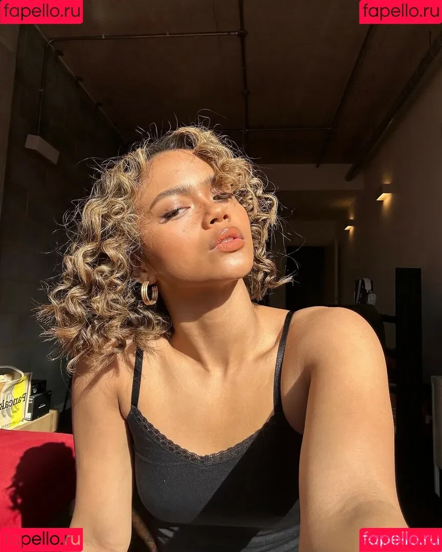 Bianca Bustamante / Racerbia Onlyfans Photo Gallery 