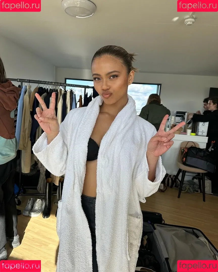 Bianca Bustamante / Racerbia Onlyfans Photo Gallery 