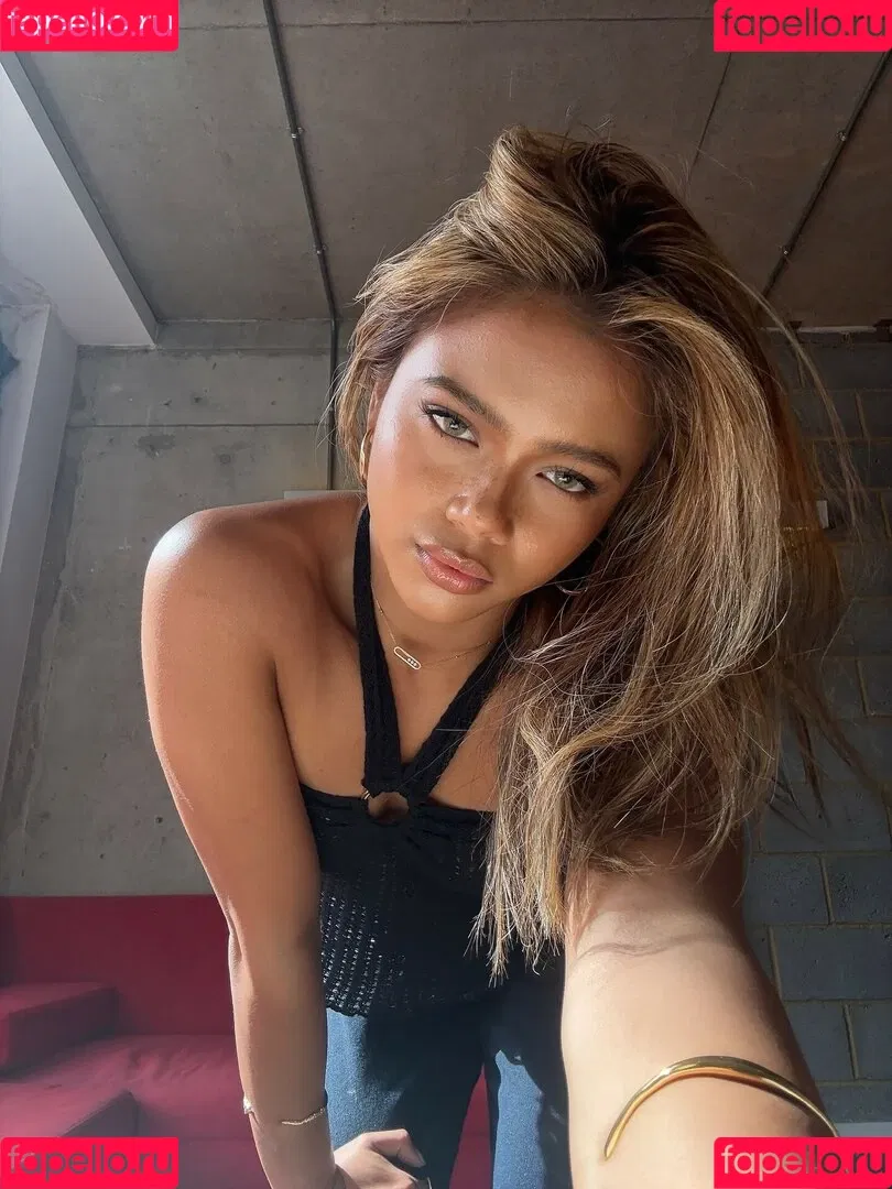 Bianca Bustamante / Racerbia Onlyfans Photo Gallery 