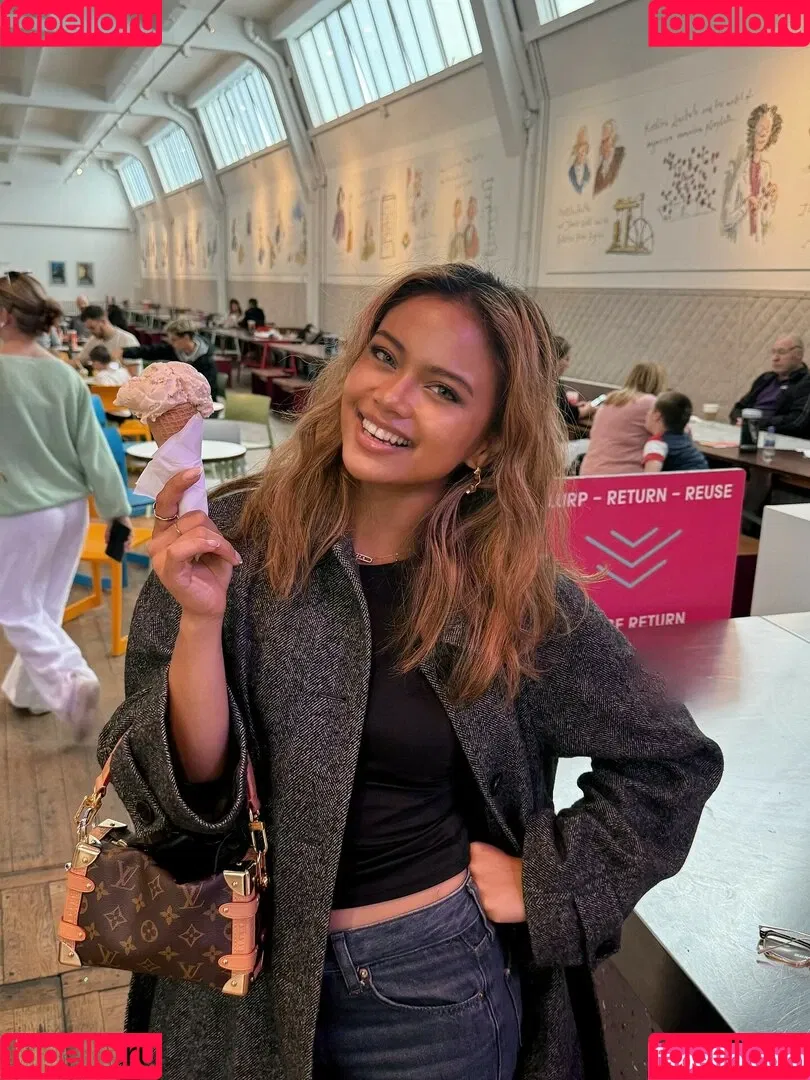 Bianca Bustamante / Racerbia Onlyfans Photo Gallery 