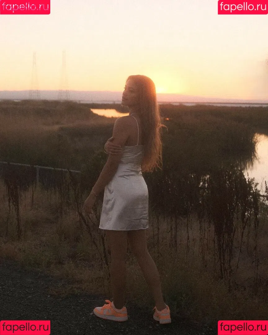 Bianca Bustamante / Racerbia Onlyfans Photo Gallery 