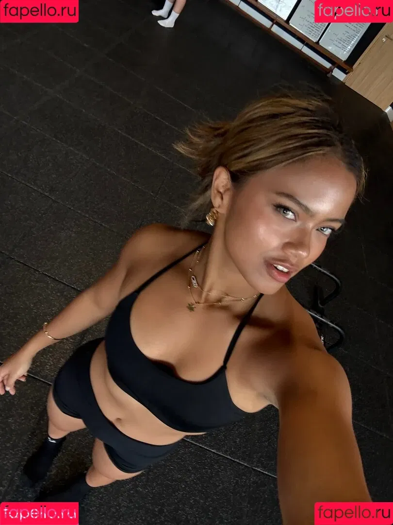 Bianca Bustamante / Racerbia Onlyfans Photo Gallery 