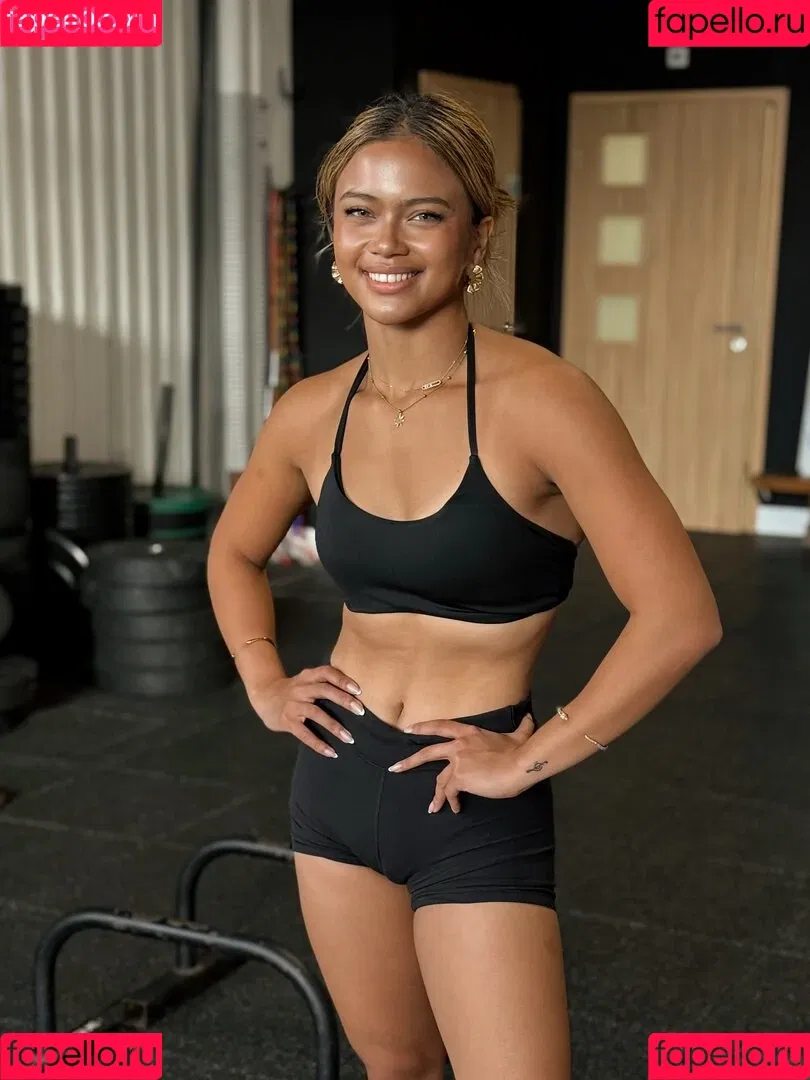 Bianca Bustamante / Racerbia Onlyfans Photo Gallery 