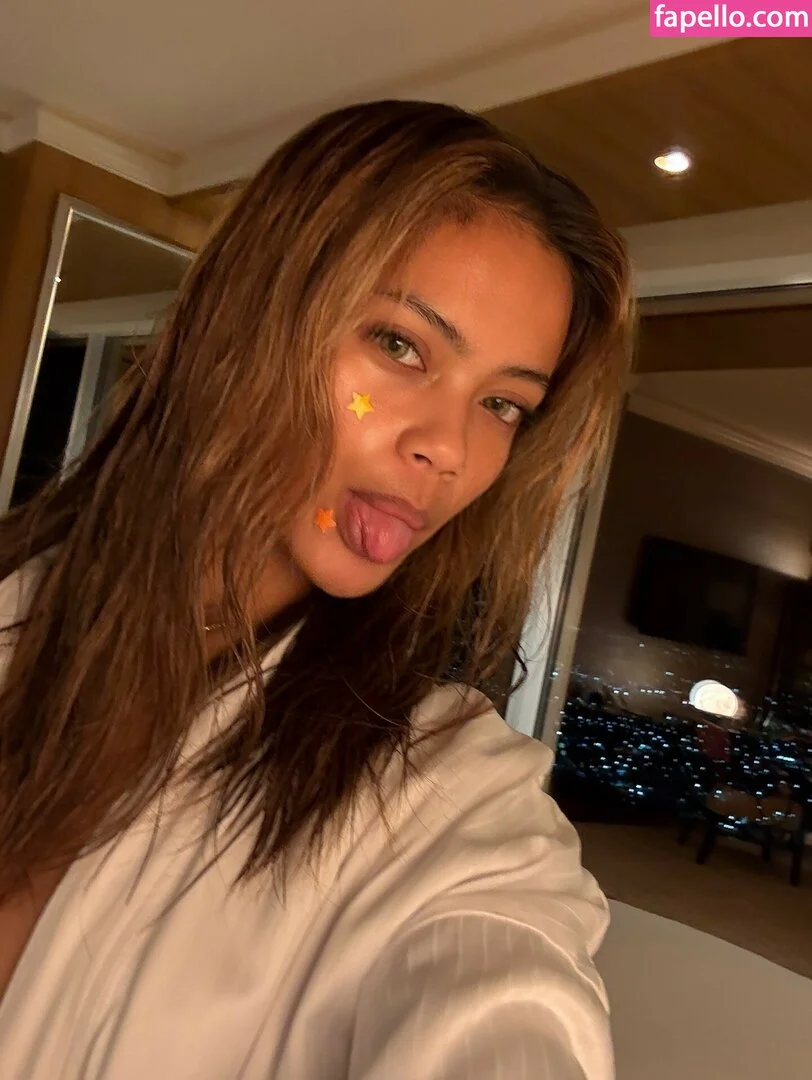 Bianca Bustamante / Racerbia Onlyfans Photo Gallery 