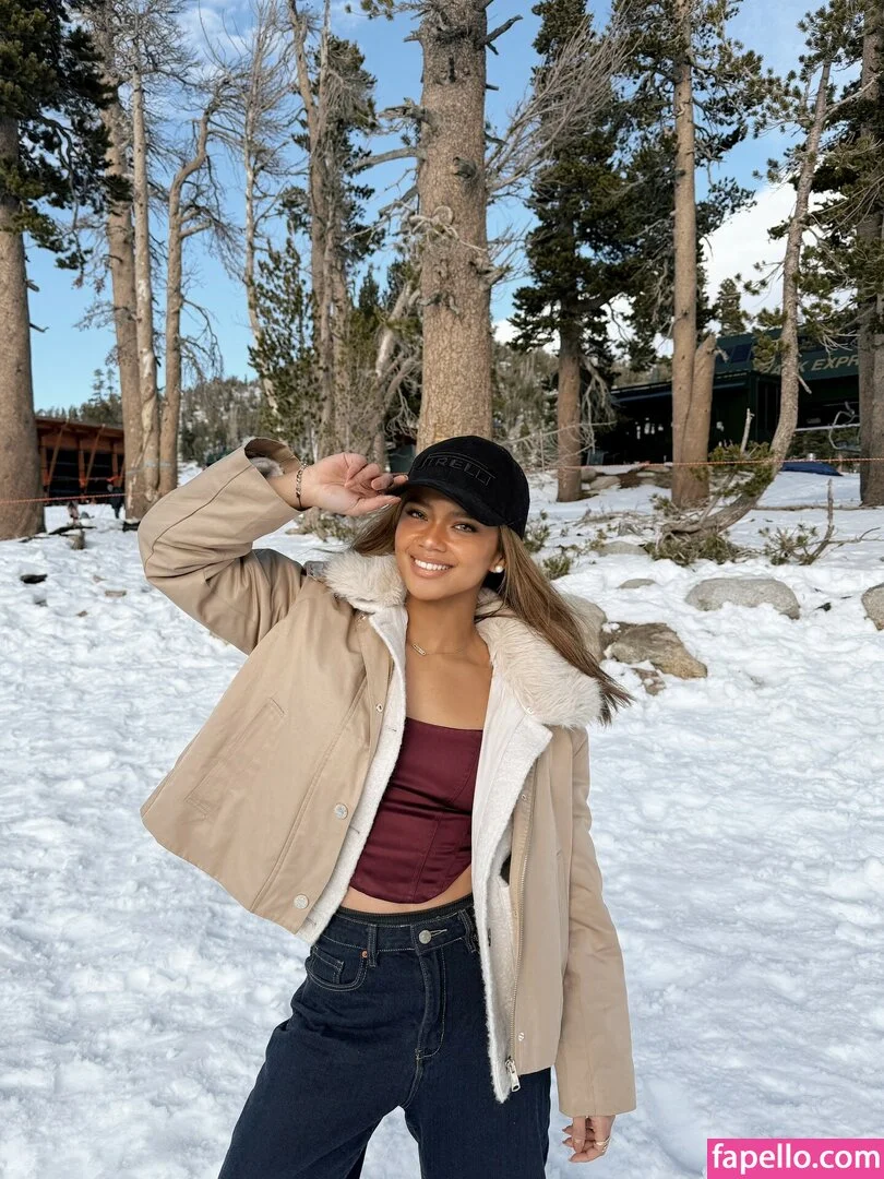 Bianca Bustamante / Racerbia Onlyfans Photo Gallery 