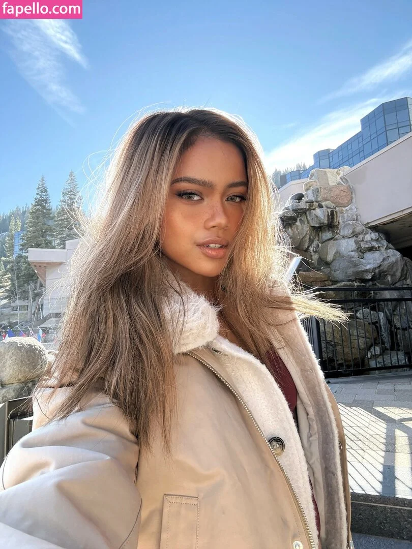 Bianca Bustamante / Racerbia Onlyfans Photo Gallery 