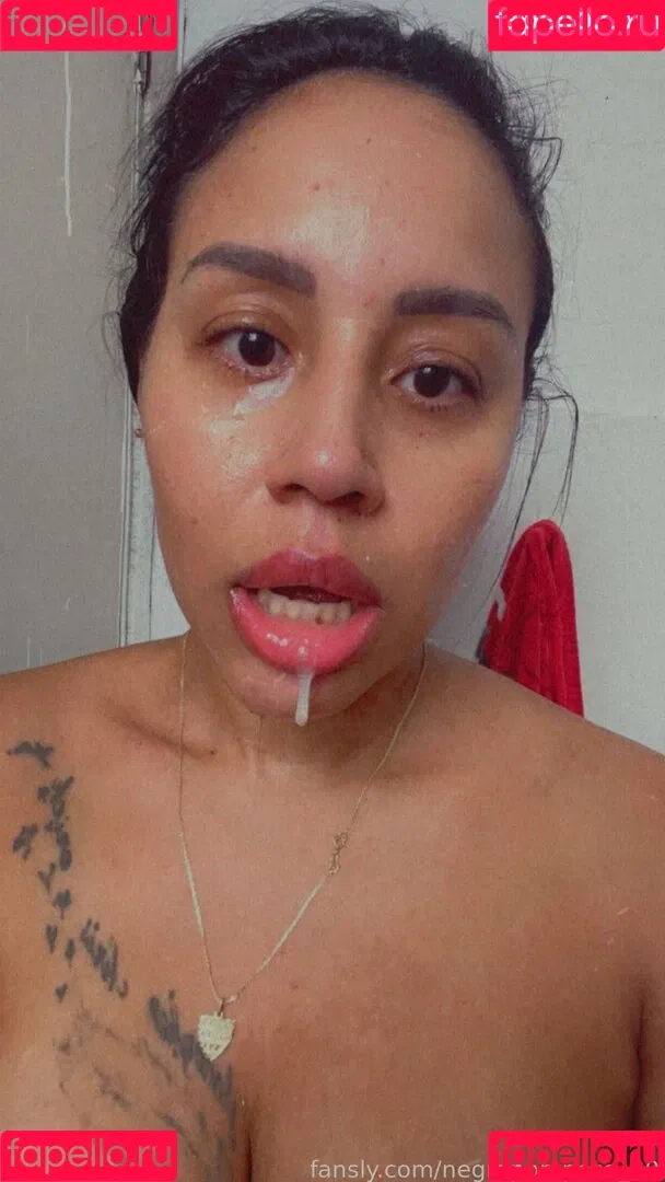 dshewaspretty / negrapomposa_30 Onlyfans Photo Gallery 
