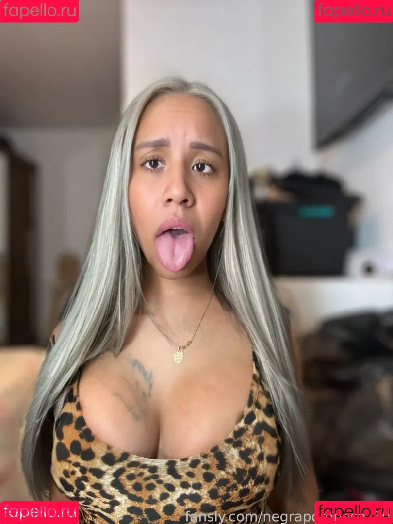 dshewaspretty / negrapomposa_30 Onlyfans Photo Gallery 