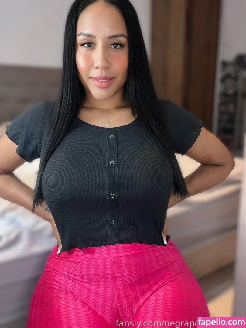 dshewaspretty / negrapomposa_30 Onlyfans Photo Gallery 