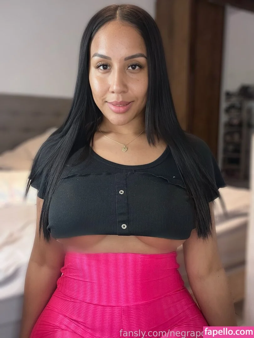 dshewaspretty / negrapomposa_30 Onlyfans Photo Gallery 