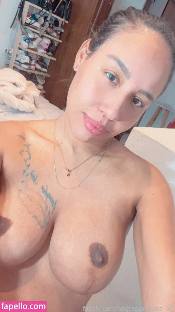 dshewaspretty / negrapomposa_30 Onlyfans Photo Gallery 