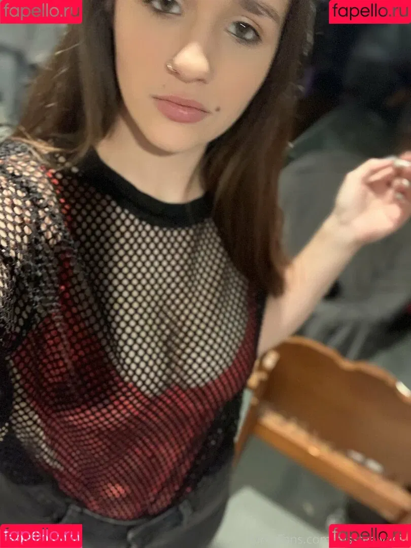 halesfyi / msstealyagirl Onlyfans Photo Gallery 