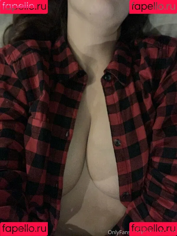 halesfyi / msstealyagirl Onlyfans Photo Gallery 