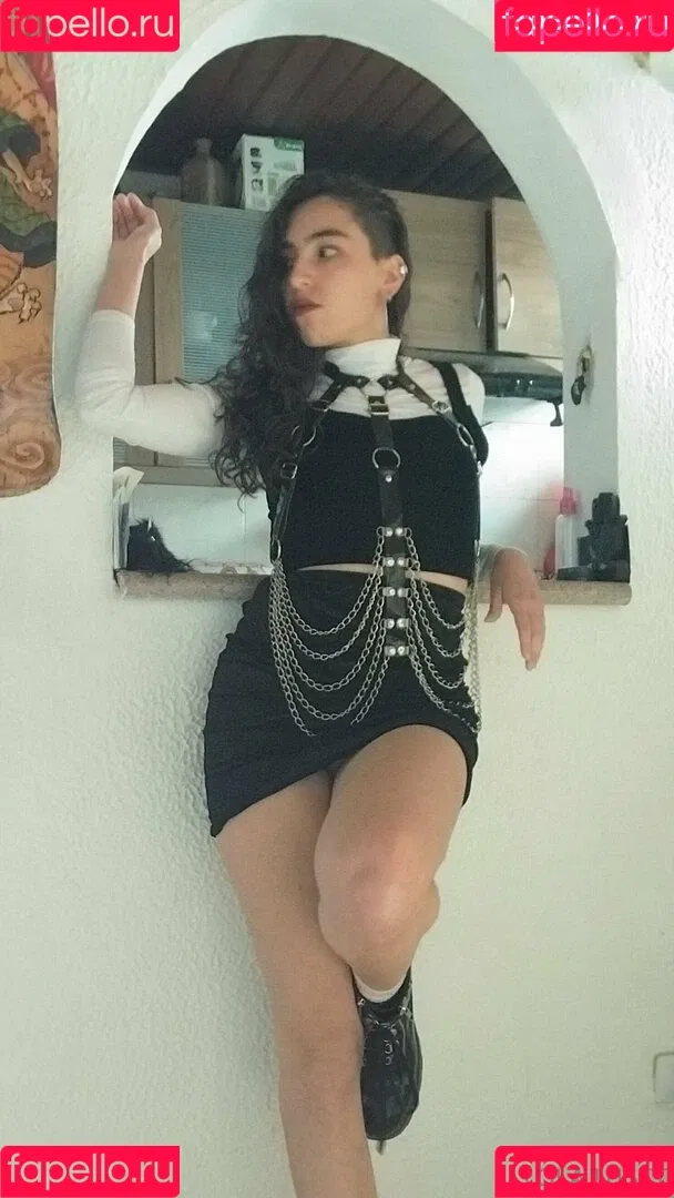 lolalustt / lylalustt Onlyfans Photo Gallery 