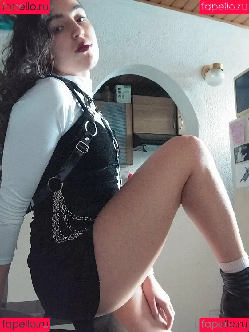 lolalustt / lylalustt Onlyfans Photo Gallery 