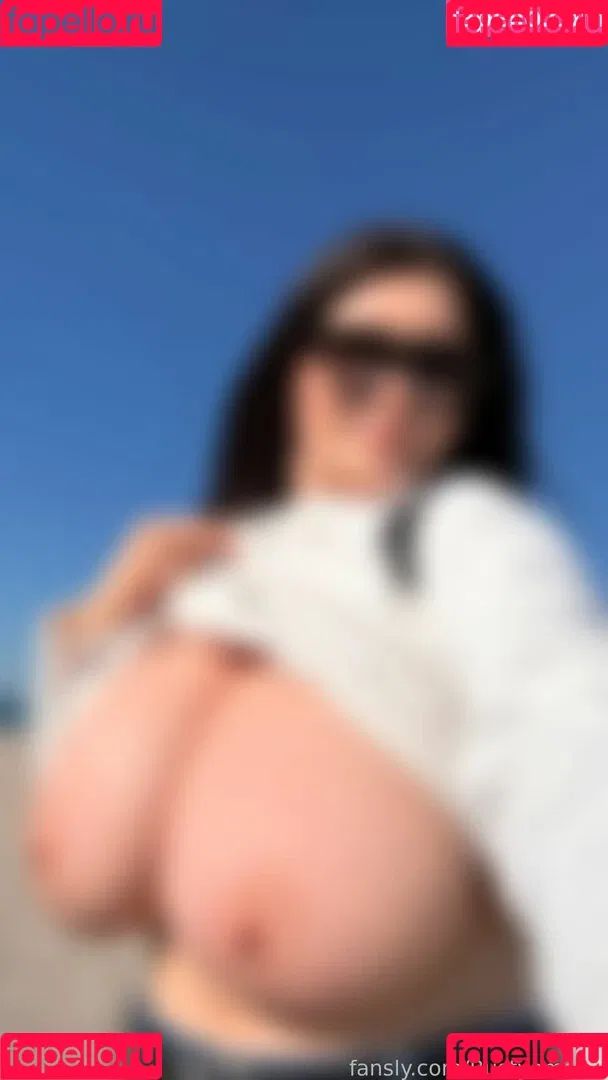 Busty Ema / busty_model_ / bustyema Onlyfans Photo Gallery 
