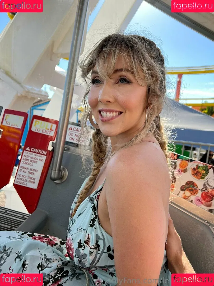 lenaisapeach / lenapaulxo Onlyfans Photo Gallery 