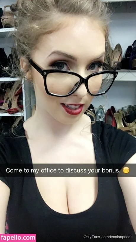 lenaisapeach / lenapaulxo Onlyfans Photo Gallery 