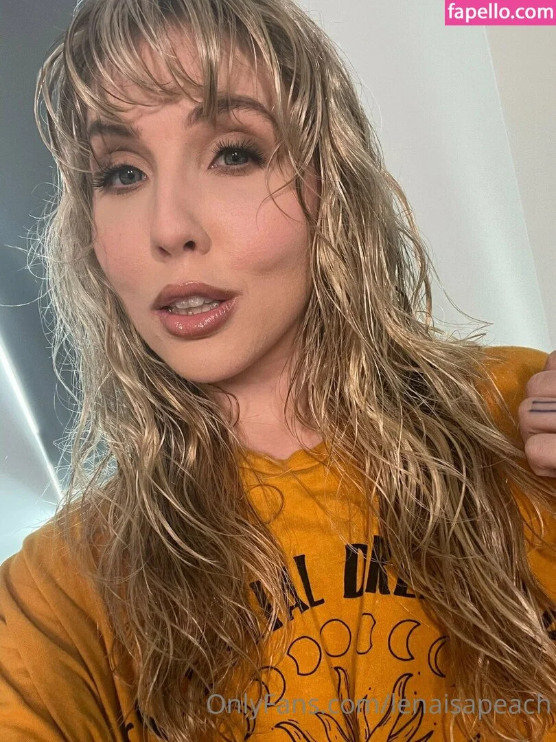 lenaisapeach / lenapaulxo Onlyfans Photo Gallery 