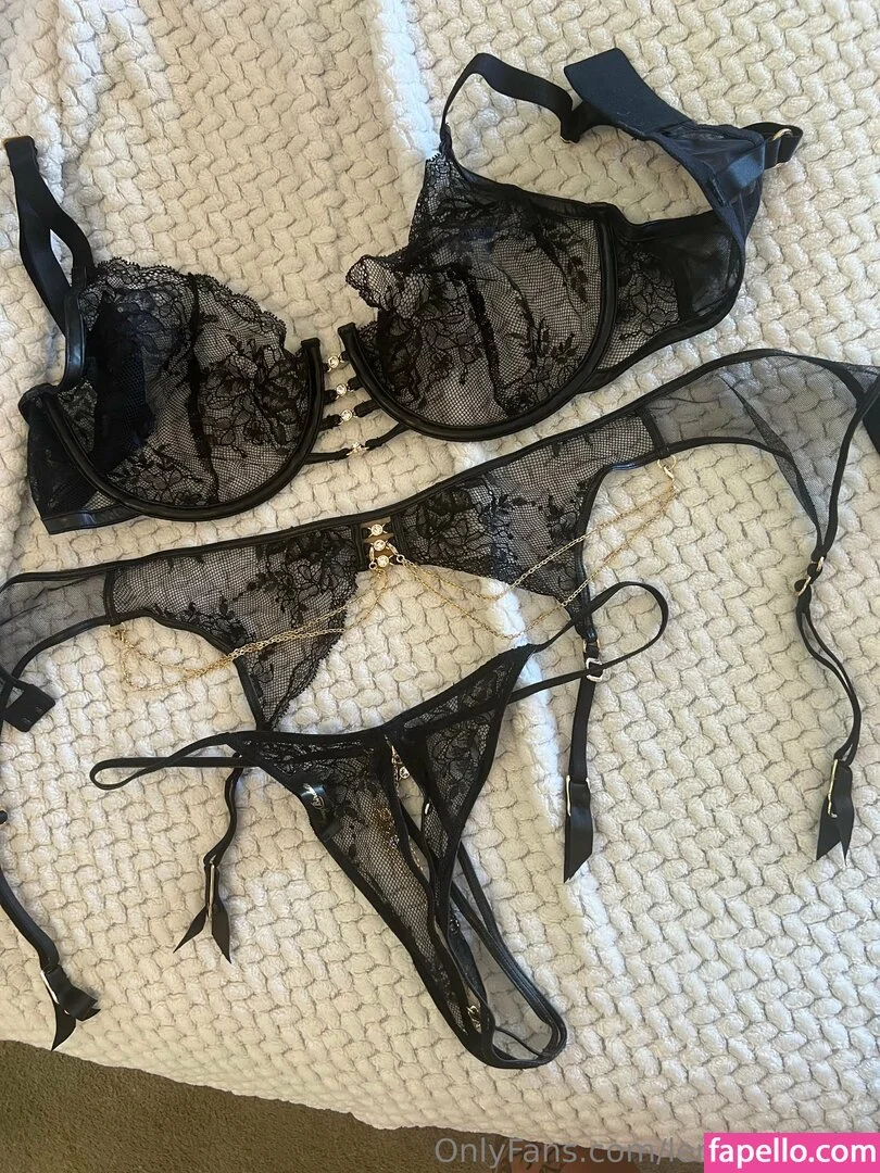 lenaisapeach / lenapaulxo Onlyfans Photo Gallery 