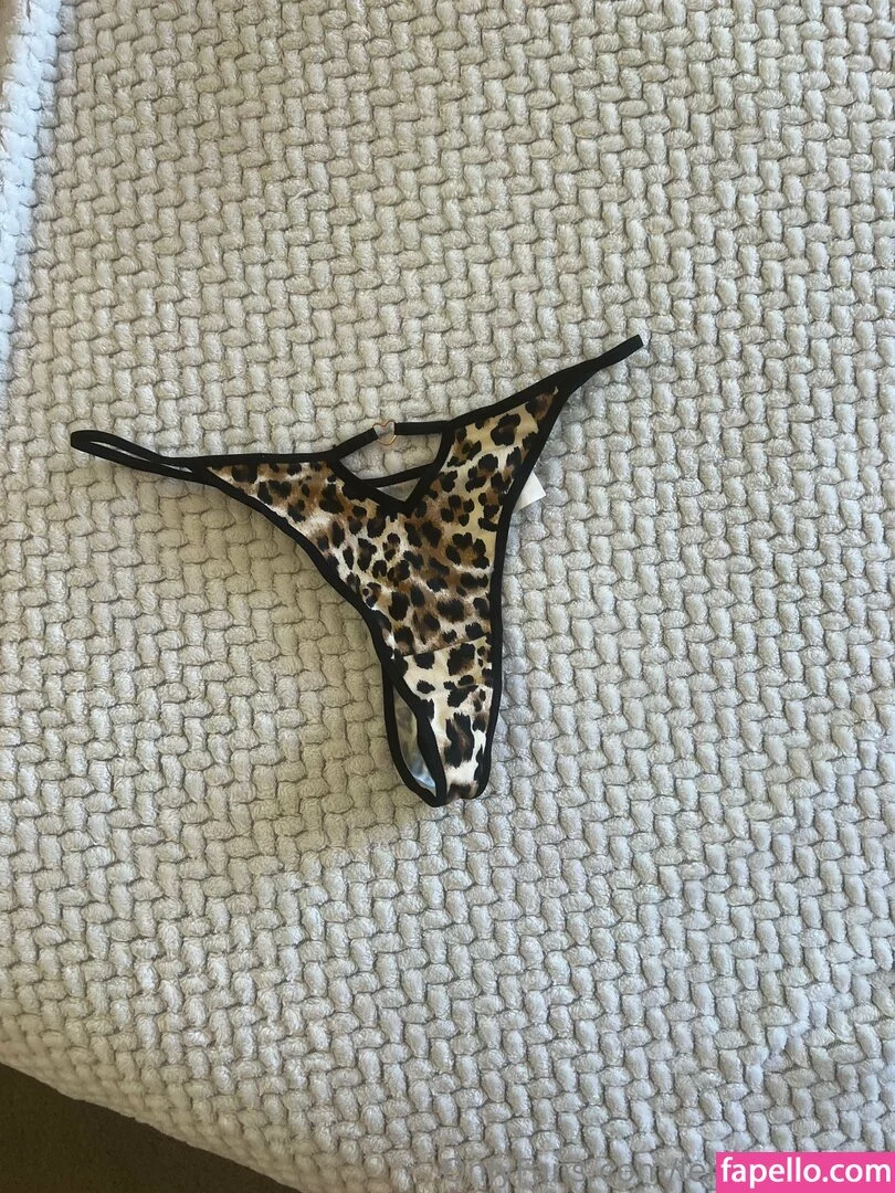 lenaisapeach / lenapaulxo Onlyfans Photo Gallery 