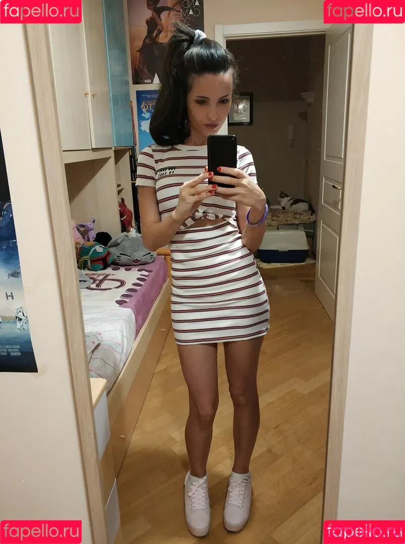 Kafkanya / danilacattani Onlyfans Photo Gallery 