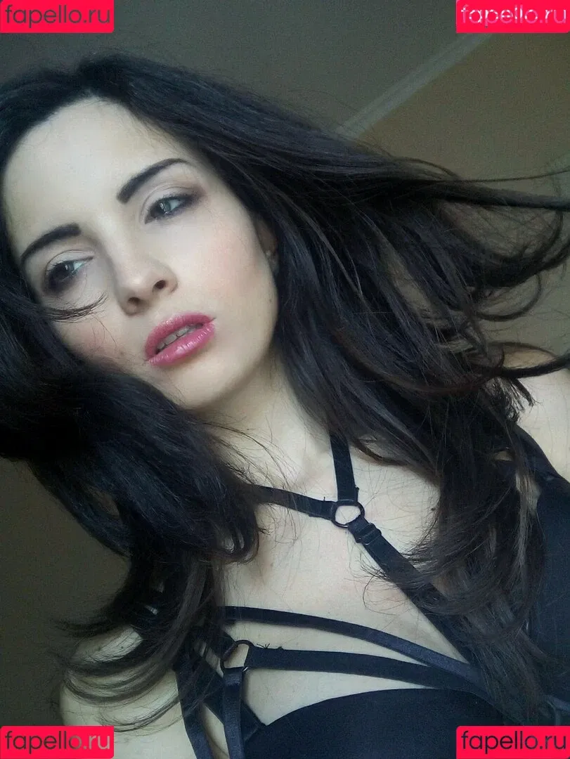 Kafkanya / danilacattani Onlyfans Photo Gallery 