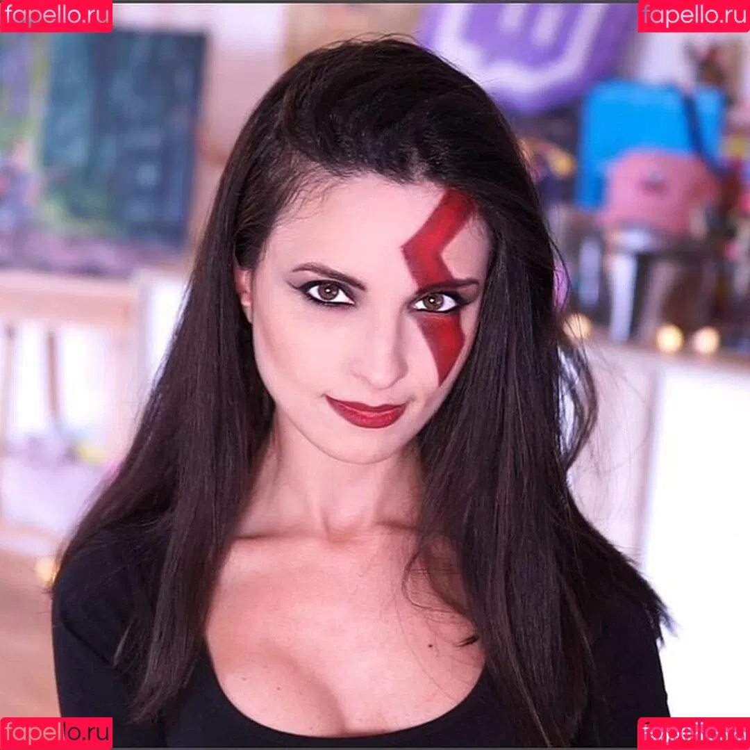 Kafkanya / danilacattani Onlyfans Photo Gallery 