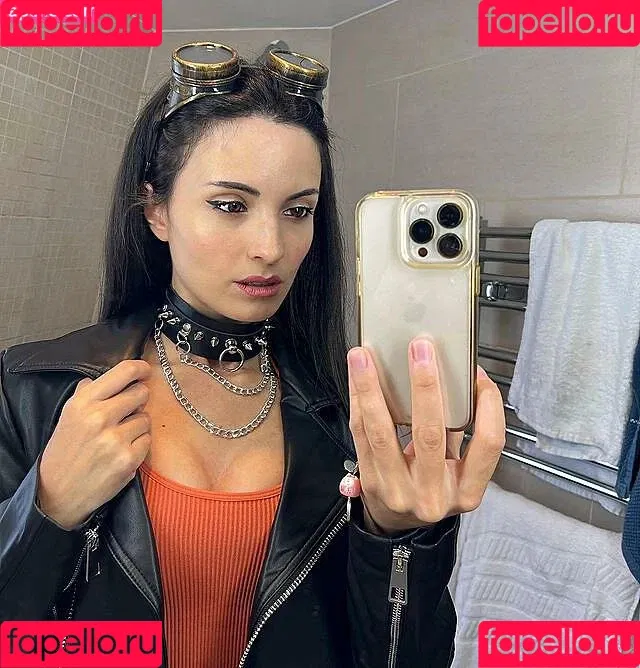 Kafkanya / danilacattani Onlyfans Photo Gallery 