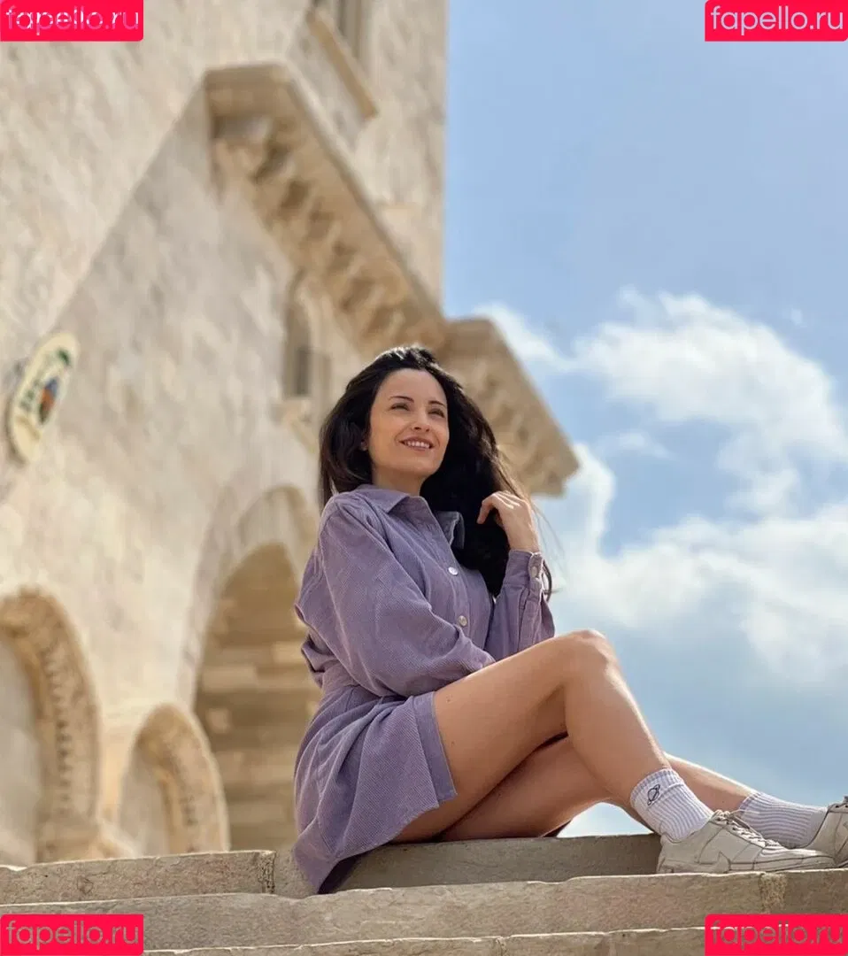 Kafkanya / danilacattani Onlyfans Photo Gallery 