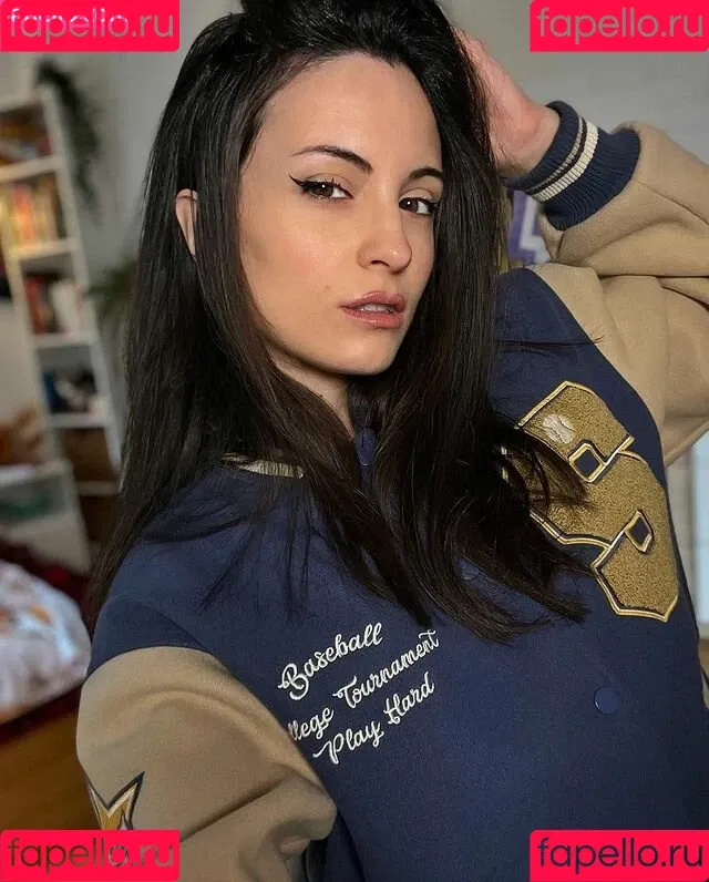 Kafkanya / danilacattani Onlyfans Photo Gallery 