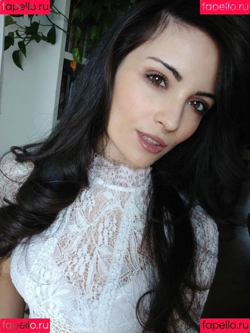Kafkanya / danilacattani Onlyfans Photo Gallery 