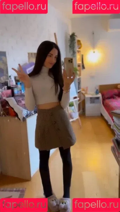 Kafkanya / danilacattani Onlyfans Photo Gallery 