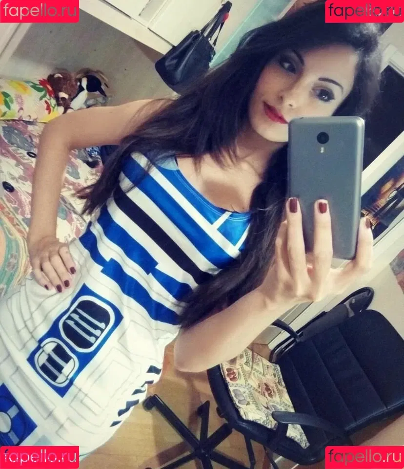 Kafkanya / danilacattani Onlyfans Photo Gallery 