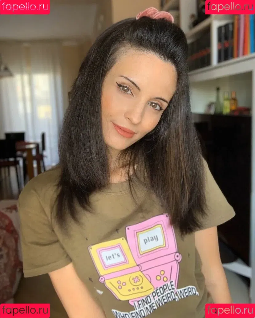 Kafkanya / danilacattani Onlyfans Photo Gallery 