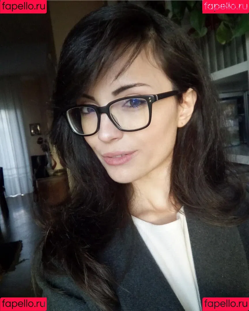 Kafkanya / danilacattani Onlyfans Photo Gallery 