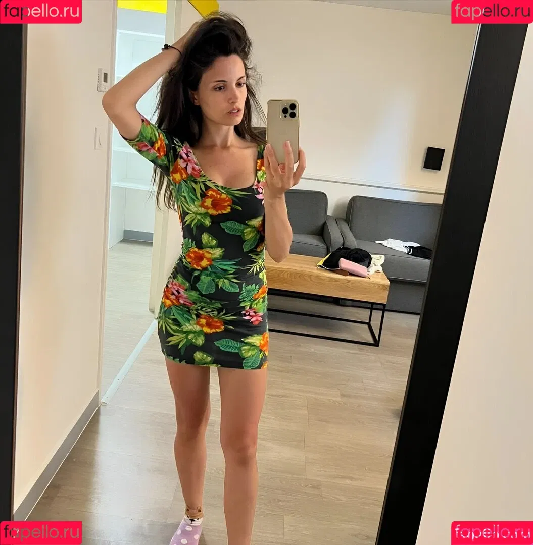 Kafkanya / danilacattani Onlyfans Photo Gallery 