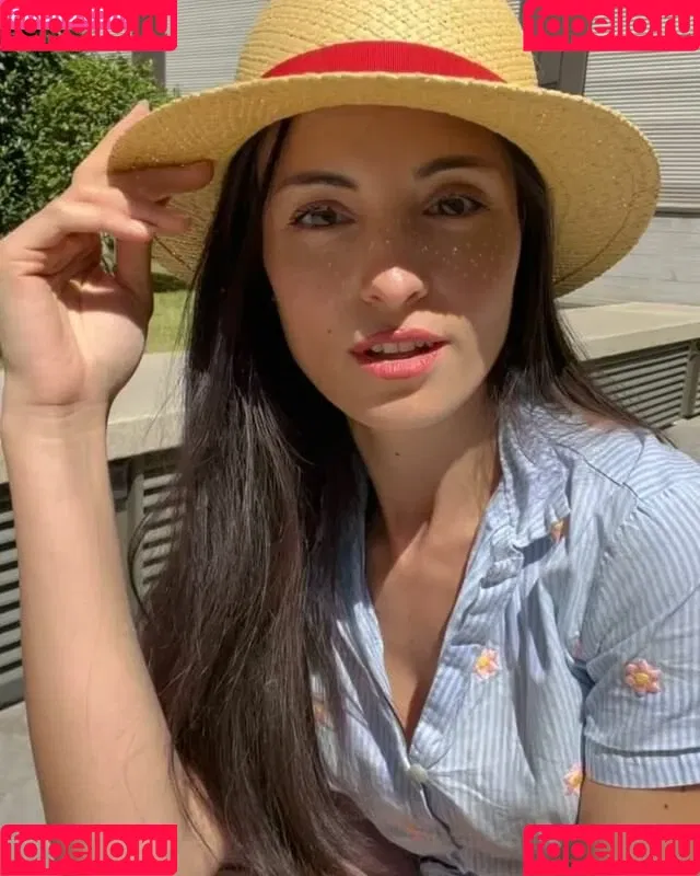 Kafkanya / danilacattani Onlyfans Photo Gallery 