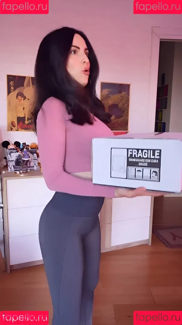Kafkanya / danilacattani Onlyfans Photo Gallery 
