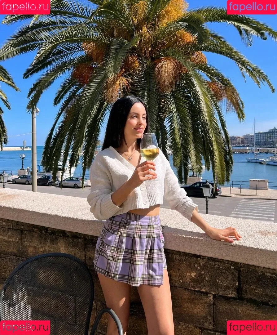 Kafkanya / danilacattani Onlyfans Photo Gallery 