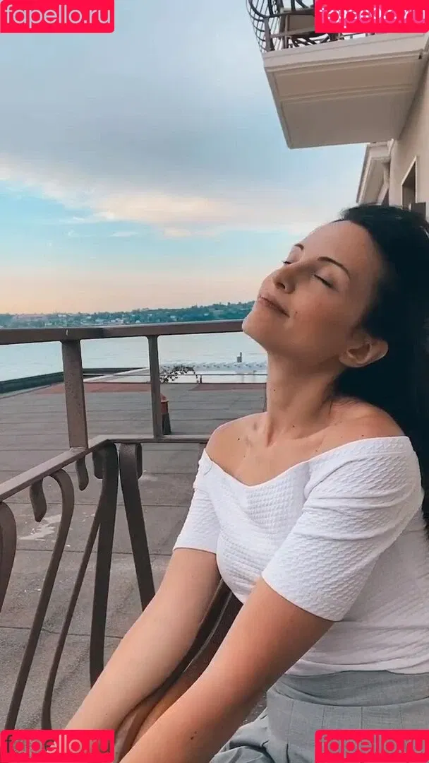 Kafkanya / danilacattani Onlyfans Photo Gallery 
