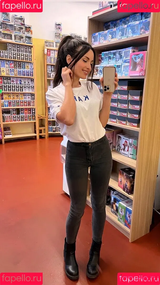 Kafkanya / danilacattani Onlyfans Photo Gallery 