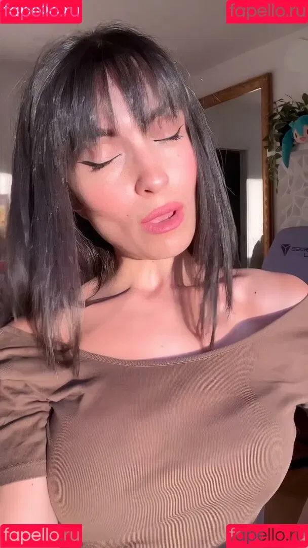 Kafkanya / danilacattani Onlyfans Photo Gallery 