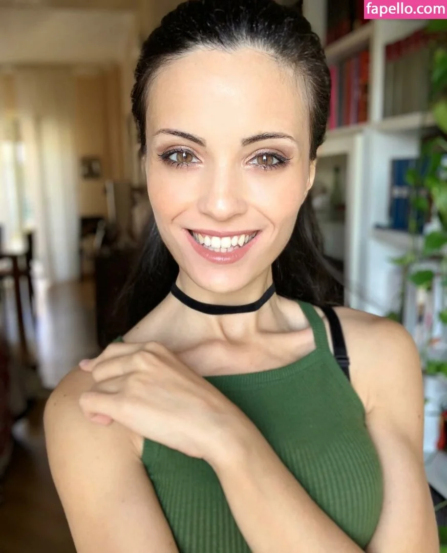 Kafkanya / danilacattani Onlyfans Photo Gallery 